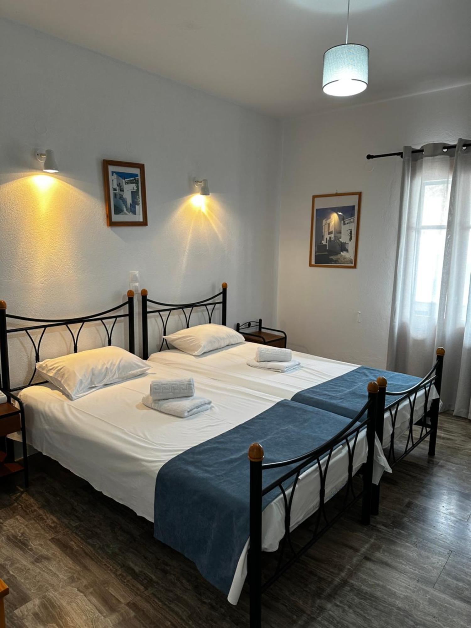 Kirikos Rooms Kamares  Ngoại thất bức ảnh